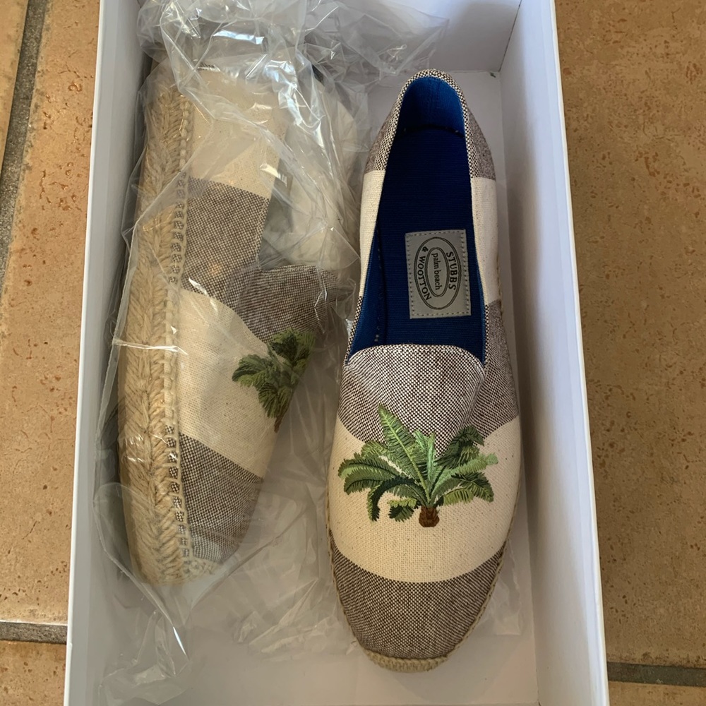 Stubbs& Wootten flat shoes for women with brand new box size 7 Brand New
